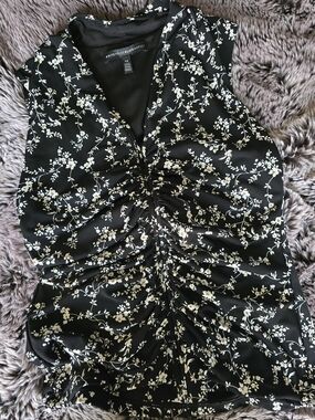 White House Black Market Black and White Floral Ruched V-Neck Camisole